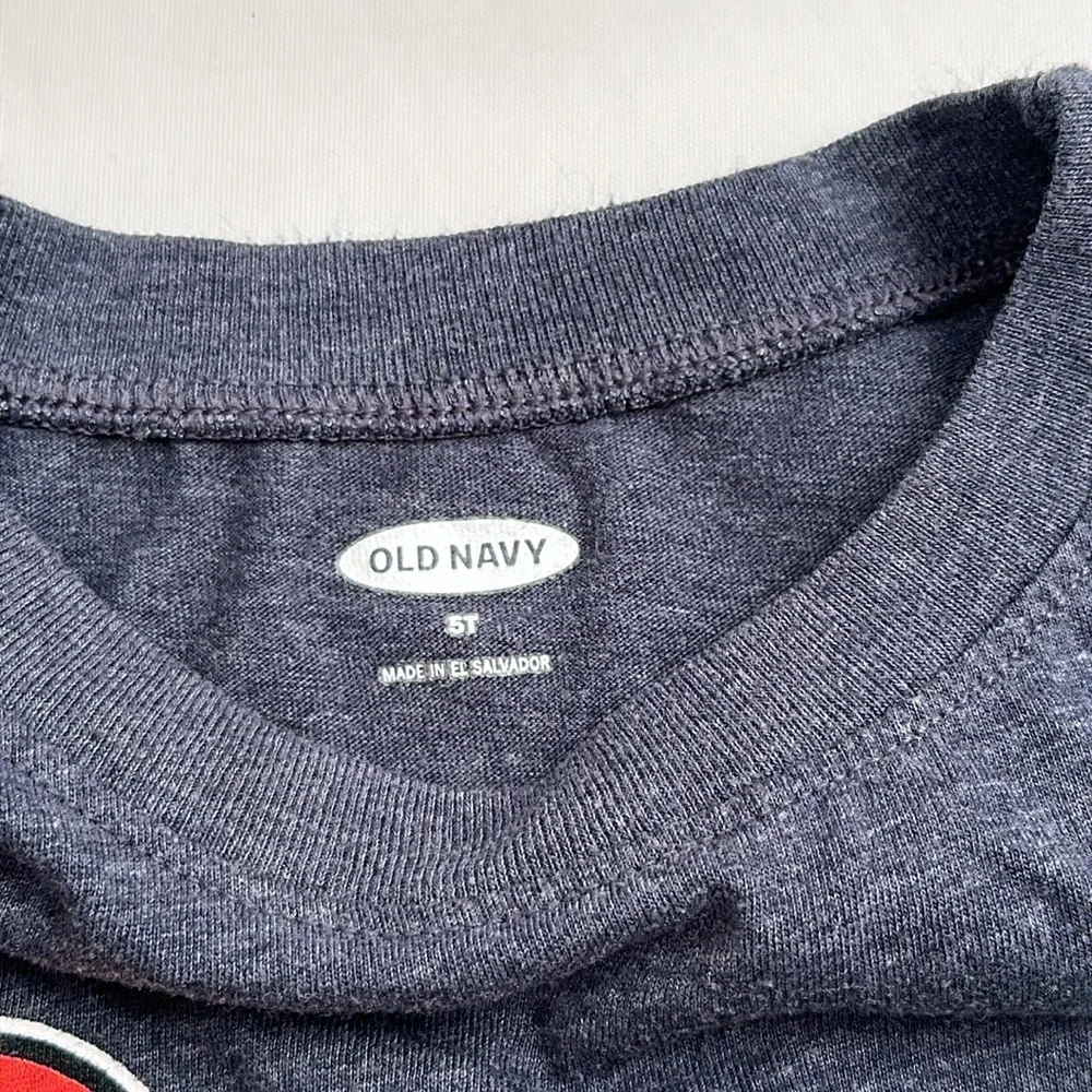 Old Navy Marvel multicolor character short sleeve crew neck t-shirt